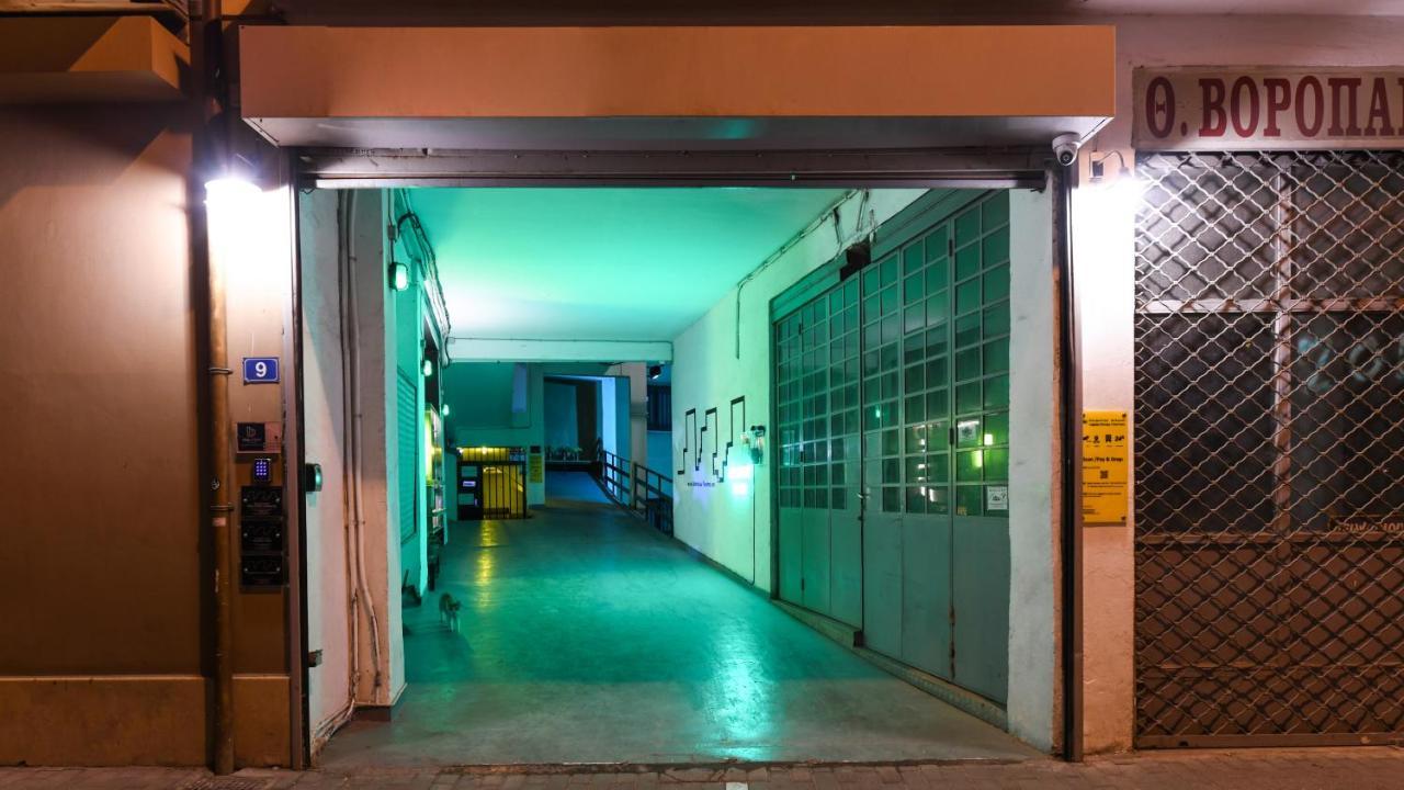 Monastiraki #Wallsfree Citycenter- Unspoiled Athens Apartments Atenas Exterior foto